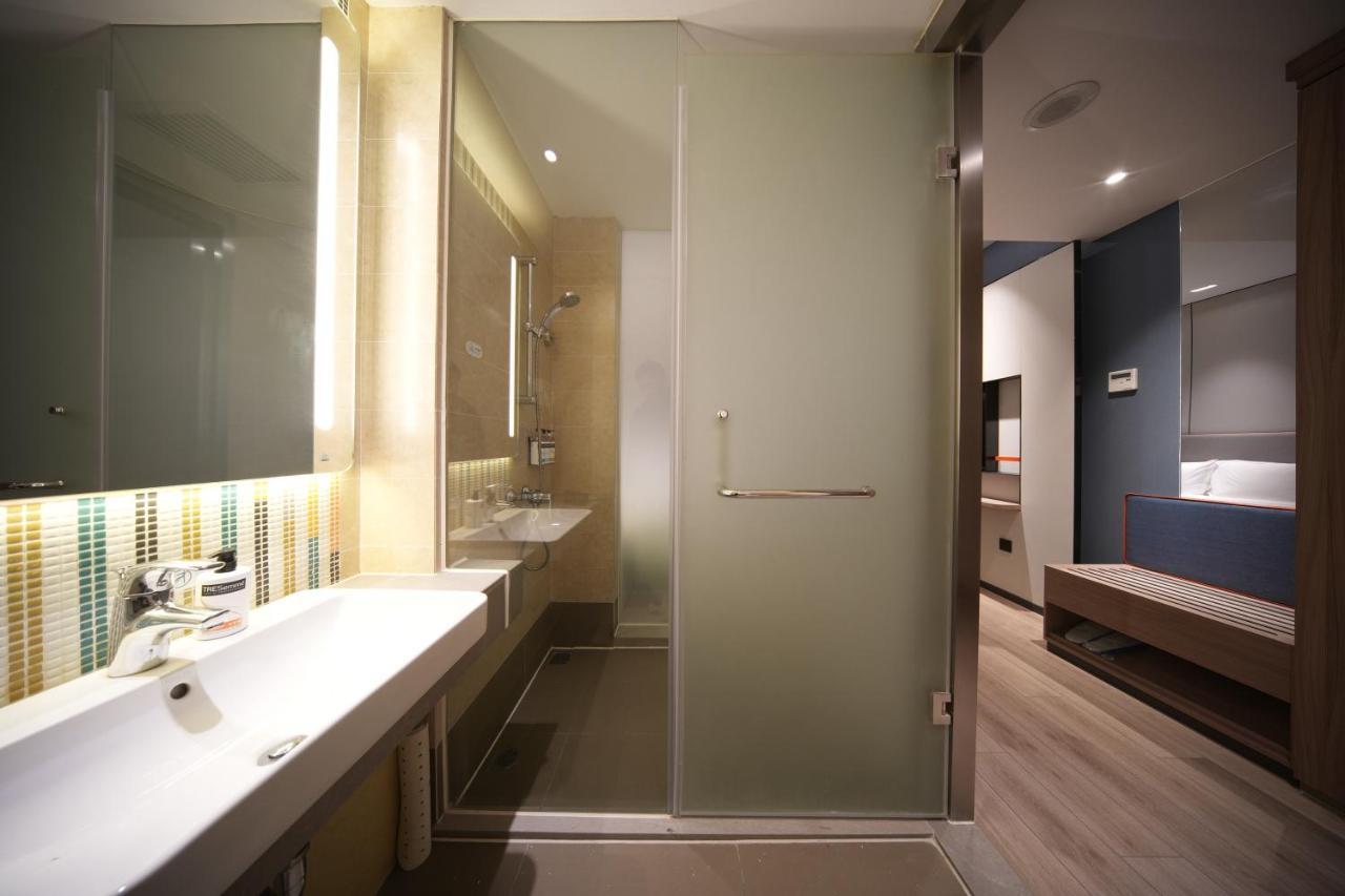 Holiday Inn Express Shanghai Pujiang By Ihg Xangai Exterior foto