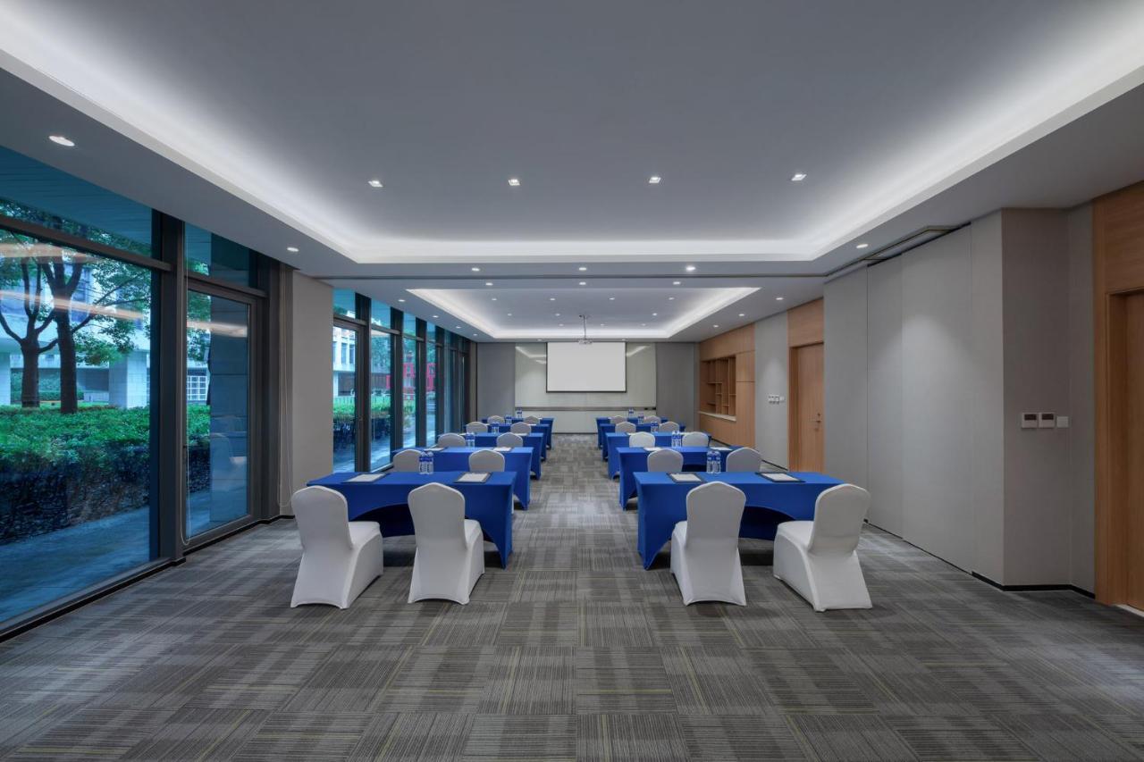 Holiday Inn Express Shanghai Pujiang By Ihg Xangai Exterior foto